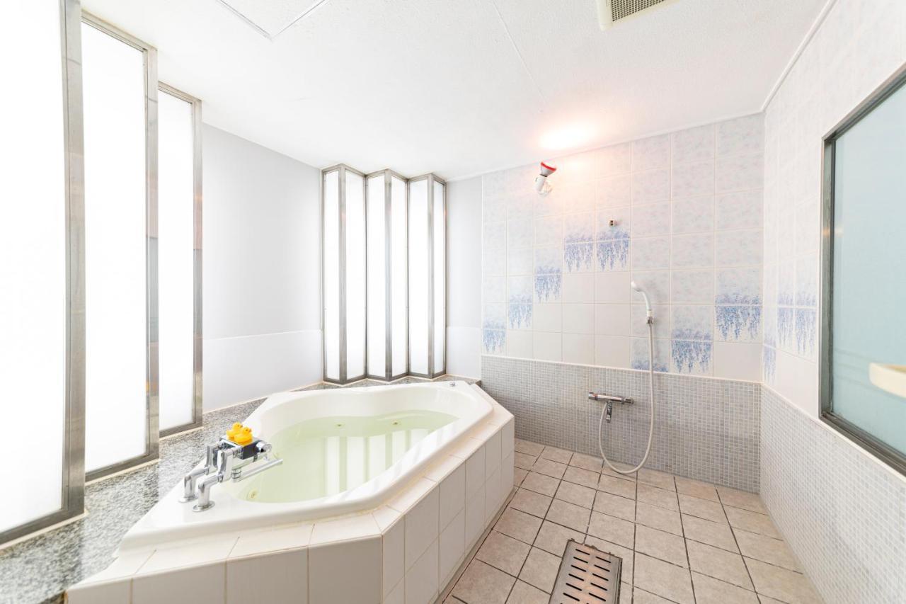 Hotel Chapel Sweet (Adults Only) Kōbe Exterior foto