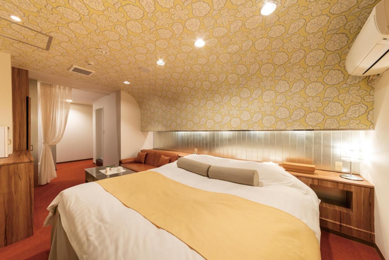 Hotel Chapel Sweet (Adults Only) Kōbe Exterior foto